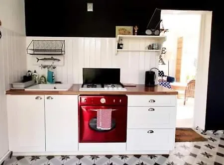 Dom Nad Morzem * 波别罗沃